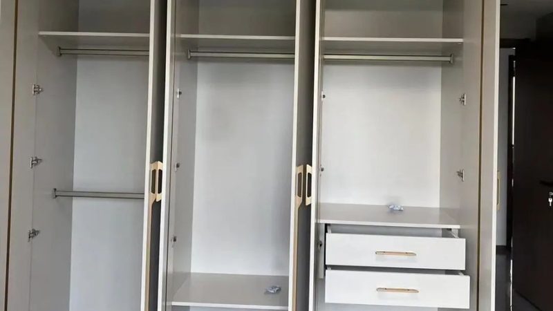 在考虑加盟定制书柜项目时，以下标准是您需要关注的：